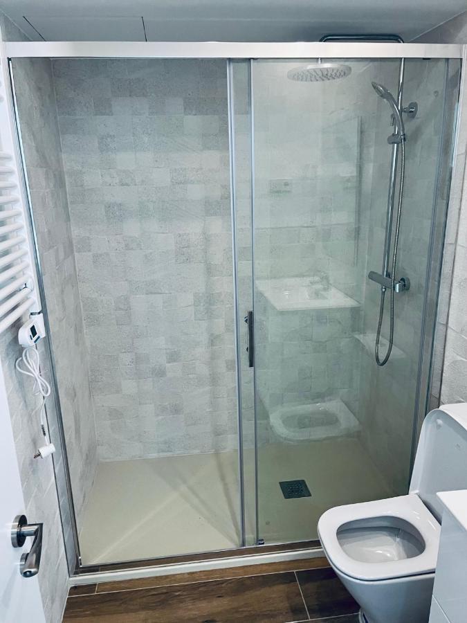 Bernabeu/ C.Universitaria Apartments Madrid Ngoại thất bức ảnh
