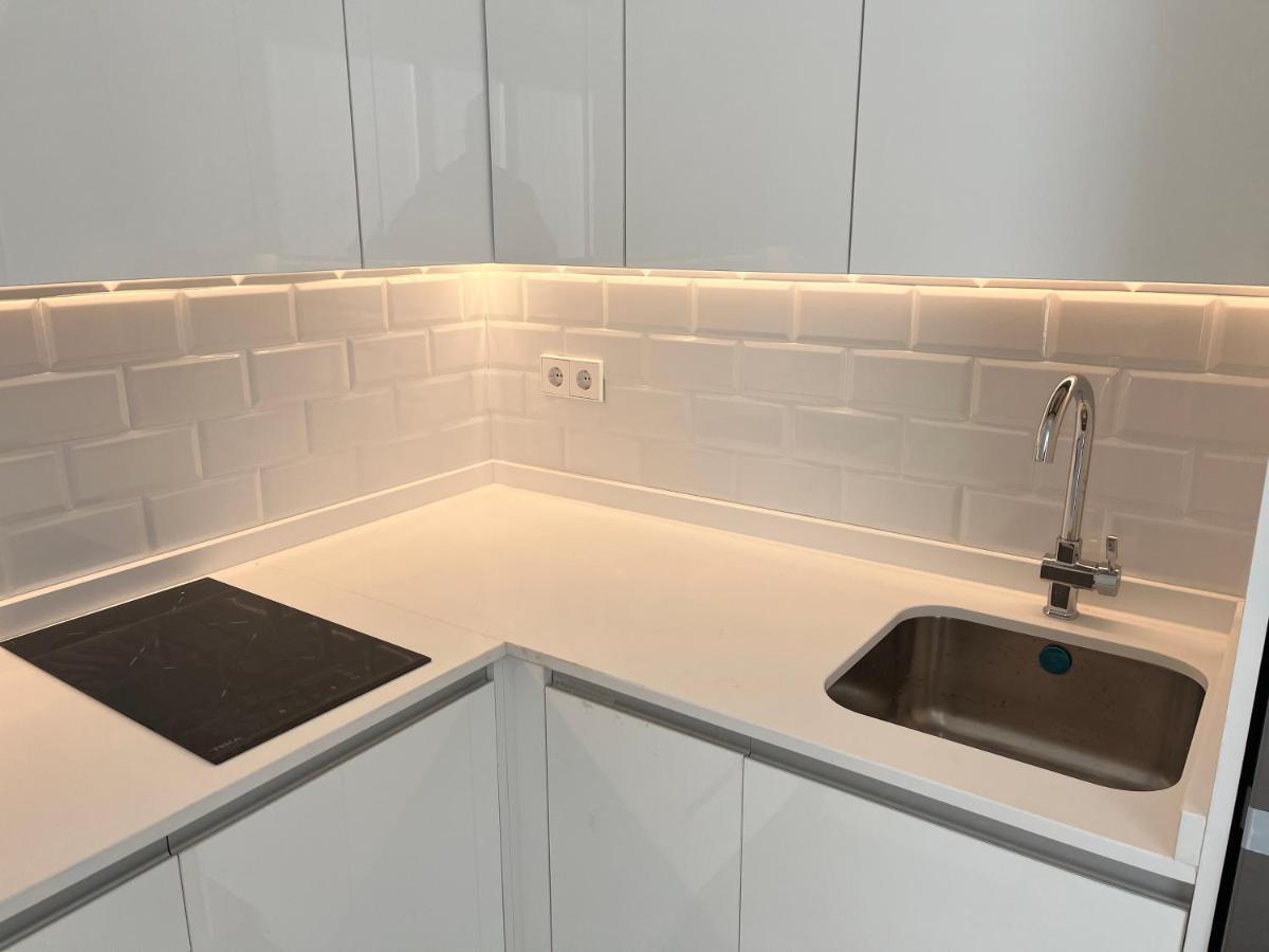 Bernabeu/ C.Universitaria Apartments Madrid Ngoại thất bức ảnh
