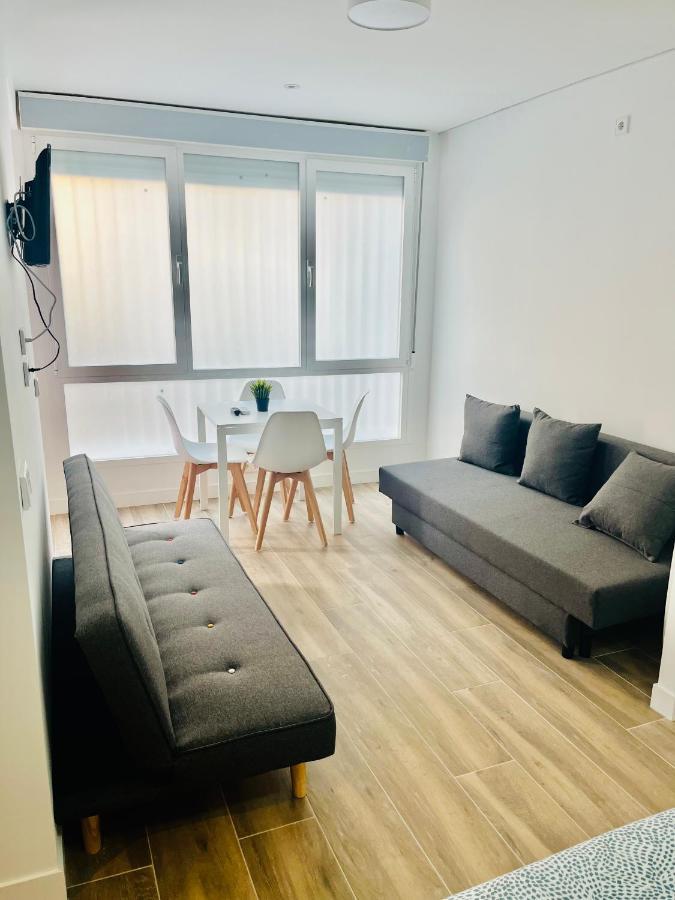 Bernabeu/ C.Universitaria Apartments Madrid Ngoại thất bức ảnh