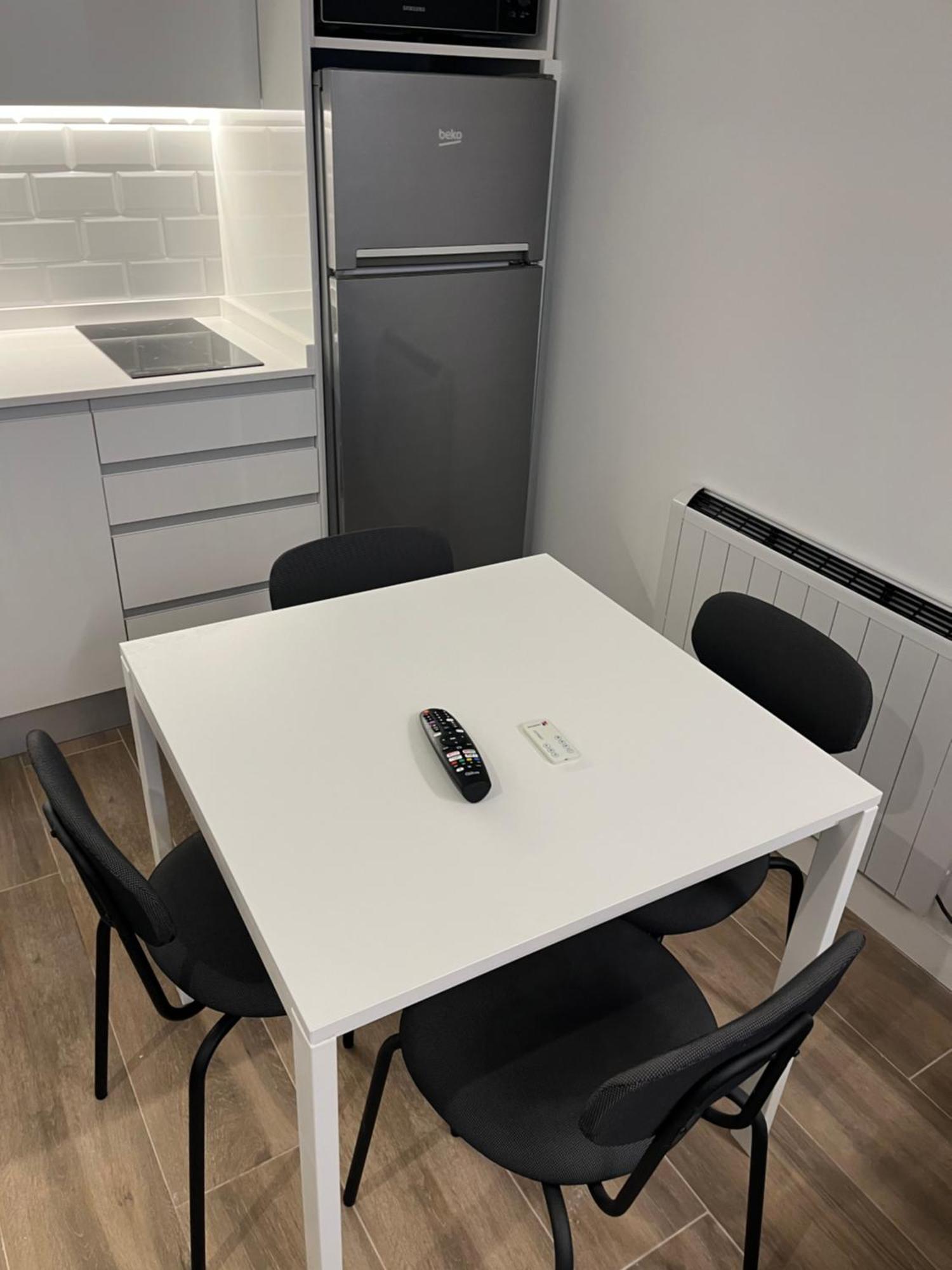 Bernabeu/ C.Universitaria Apartments Madrid Ngoại thất bức ảnh