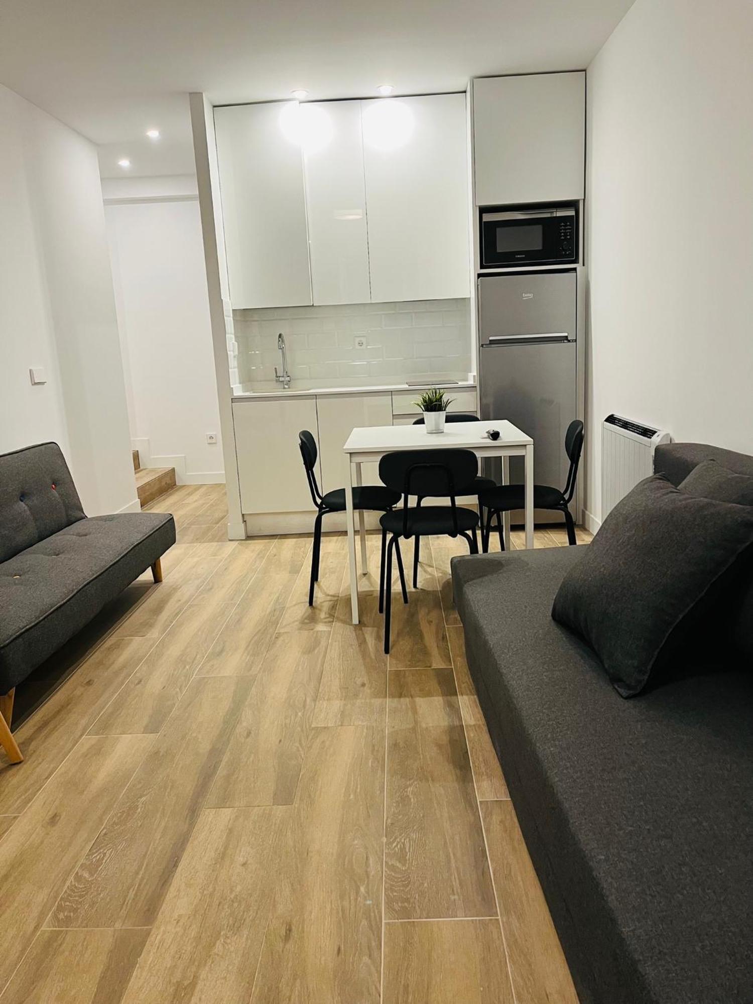 Bernabeu/ C.Universitaria Apartments Madrid Ngoại thất bức ảnh